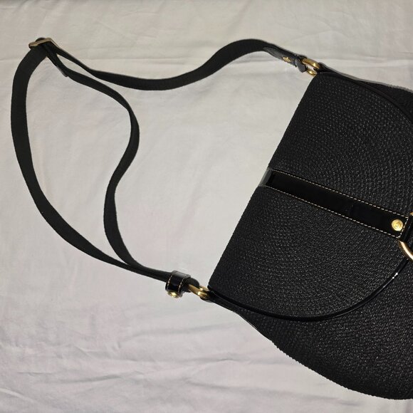 Eric Javits Medium Black Squishee Straw And Patent Leather Flap Crossbody Bag - Picture 11 of 15